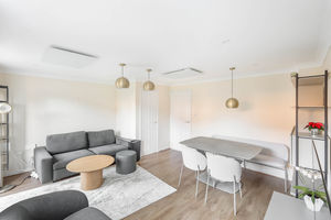 Photo 1- click for photo gallery